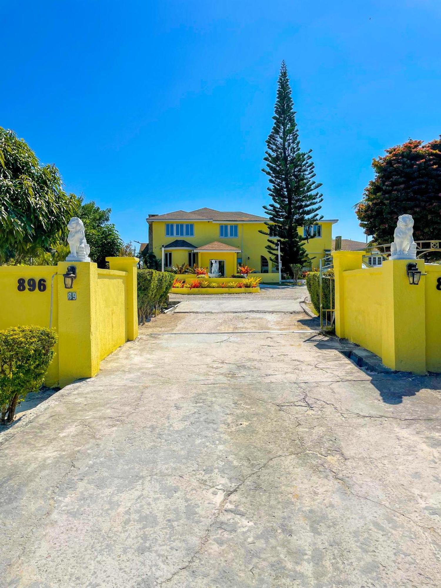 Bed and Breakfast Golden Palms House Nasáu Exterior foto