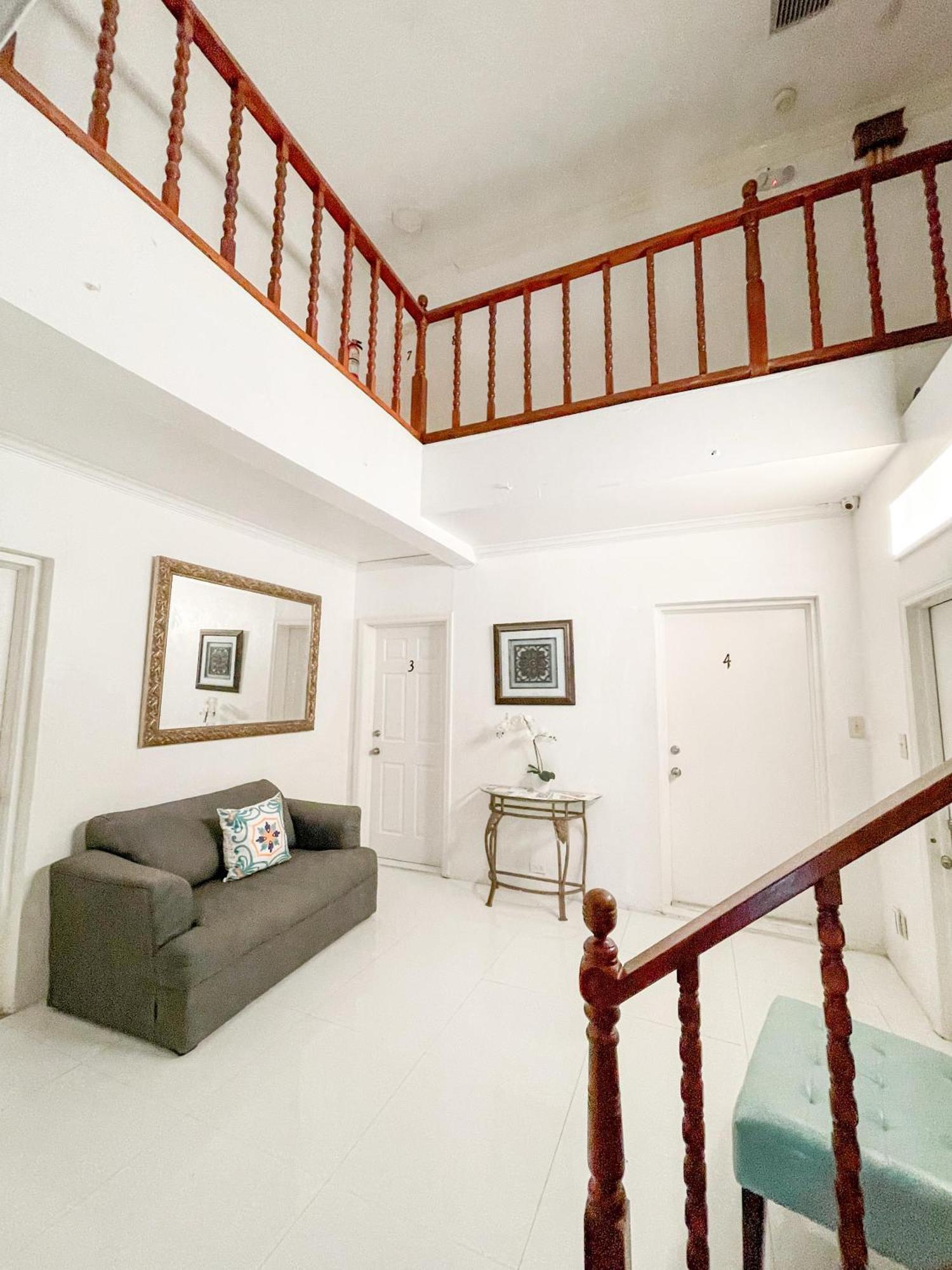 Bed and Breakfast Golden Palms House Nasáu Exterior foto